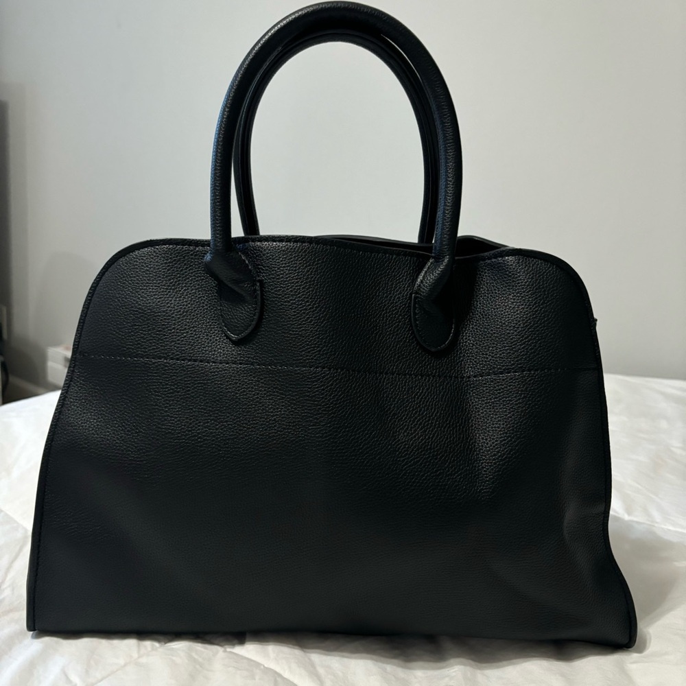 The Row Replica Black Leather Shoulder Bag - Picture 11 of 16